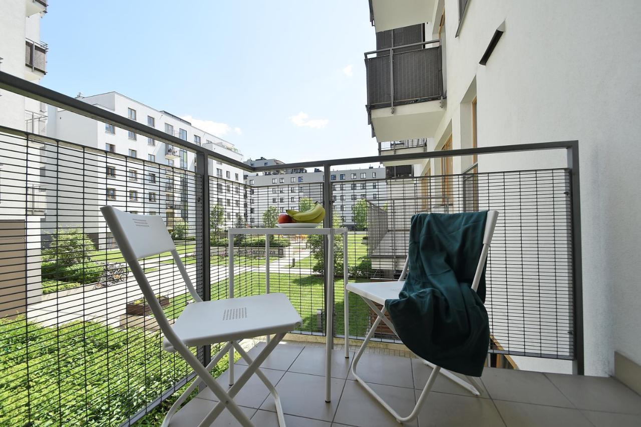 Wola Apartment Варшава Экстерьер фото